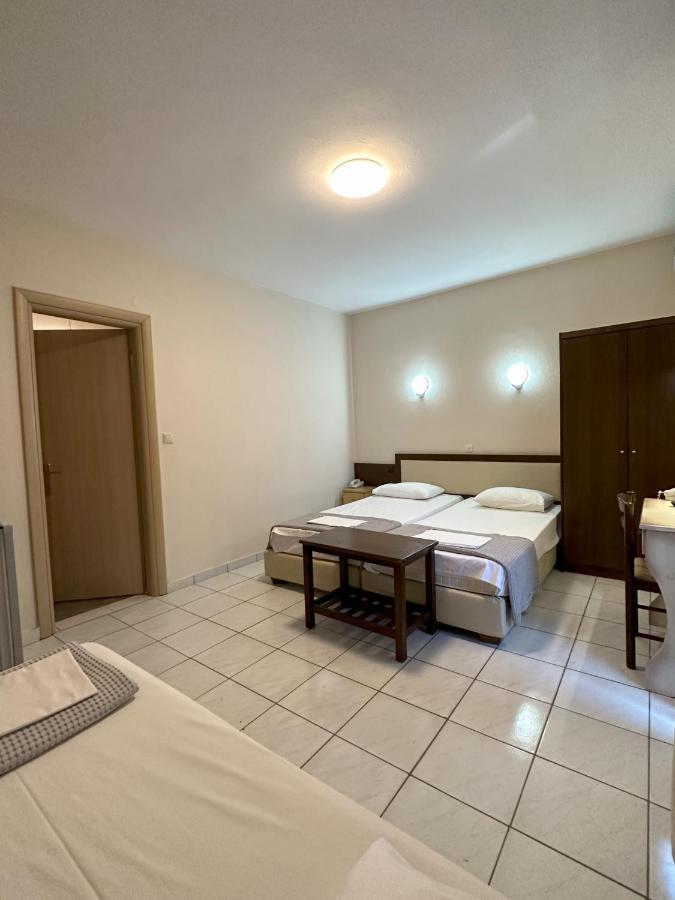 Hotel Afrodite 네오이포로이 외부 사진