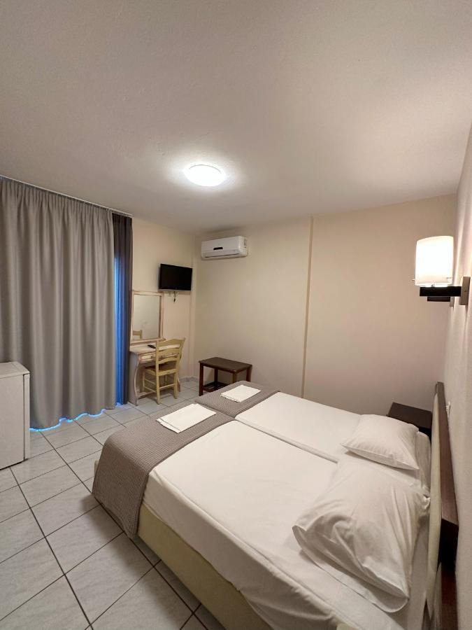 Hotel Afrodite 네오이포로이 외부 사진