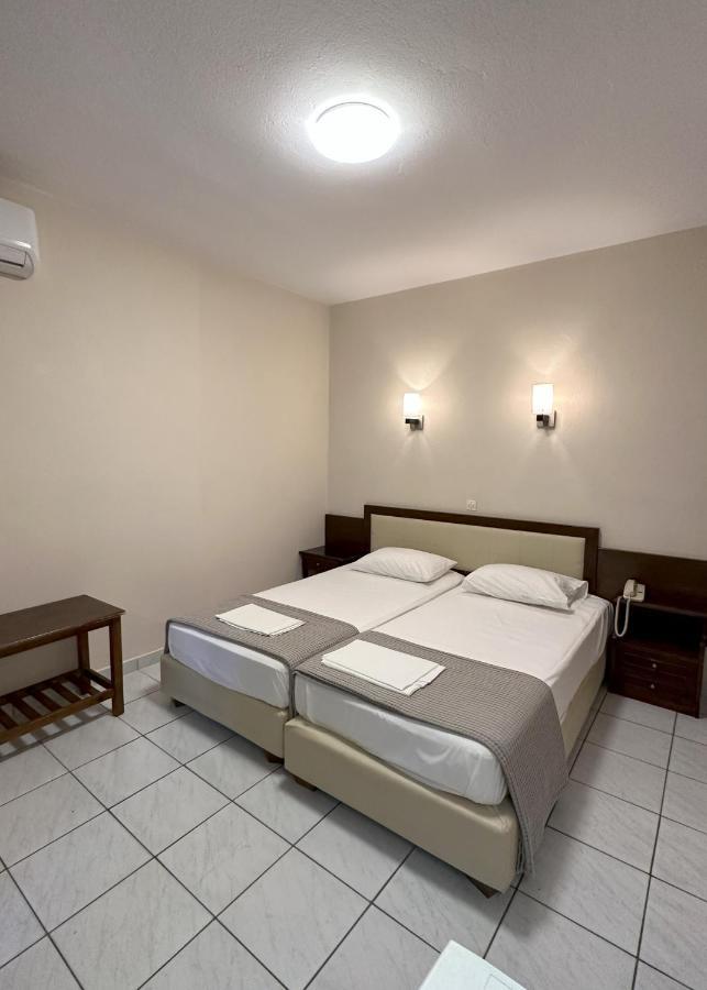 Hotel Afrodite 네오이포로이 외부 사진