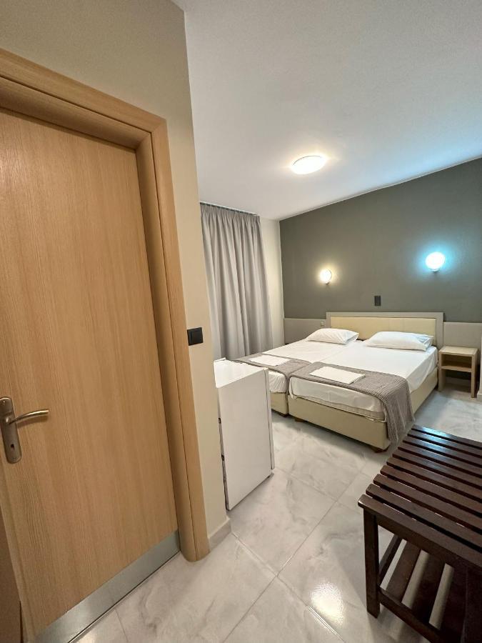 Hotel Afrodite 네오이포로이 외부 사진